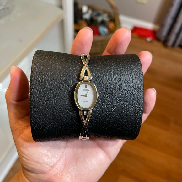 Citizen Watch - Picture 1 of 4